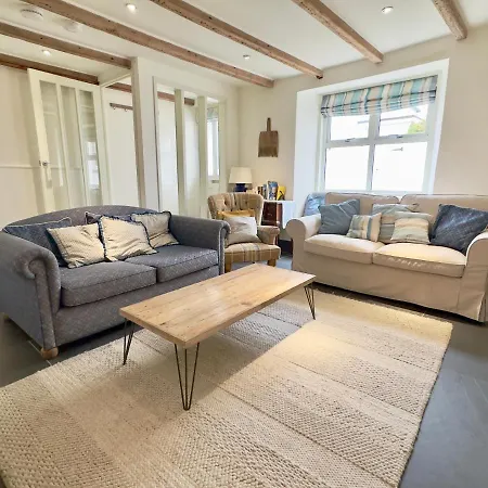 36 High Street Padstow
